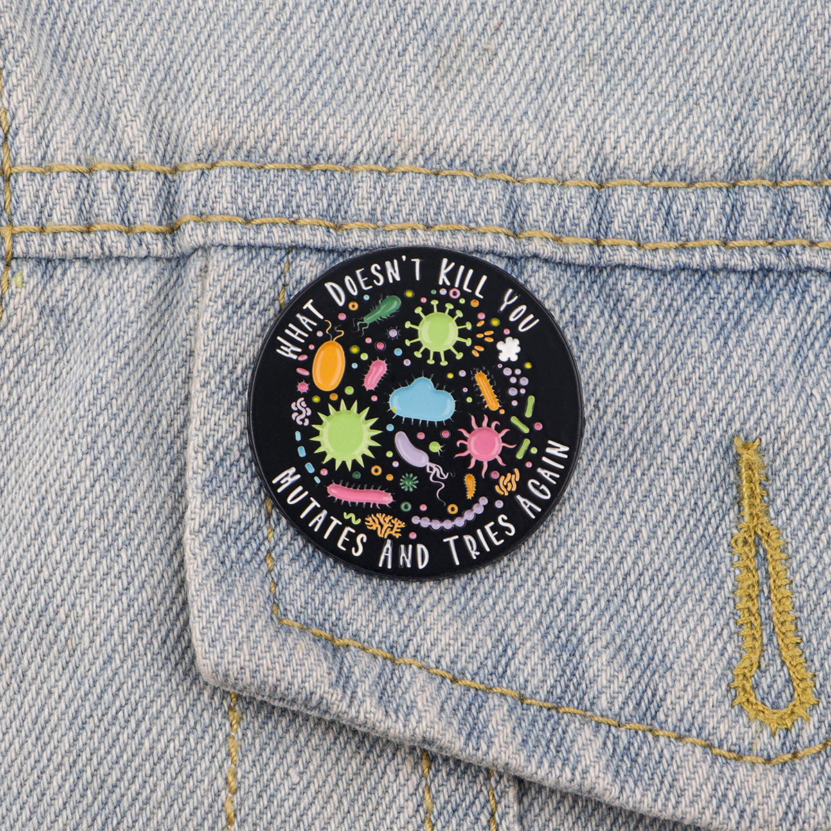 Bacterial Enamel Pin Nurse Doc - đánh giá và giá Science Toy